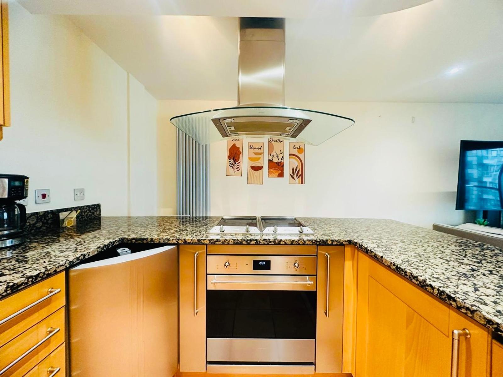 Modern 2Bed 2Bath Apartment Canary Wharf - Upto 5 Person 伦敦 外观 照片