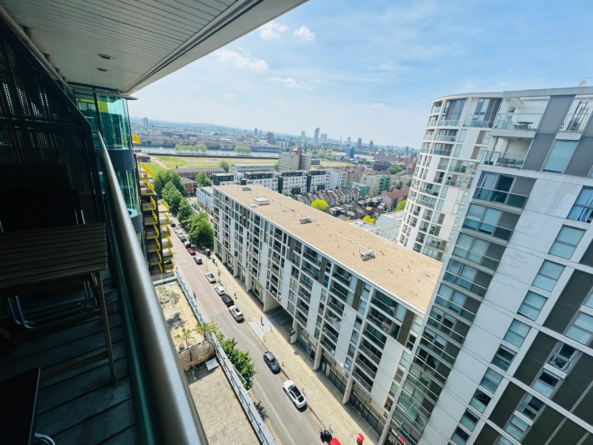 Modern 2Bed 2Bath Apartment Canary Wharf - Upto 5 Person 伦敦 外观 照片