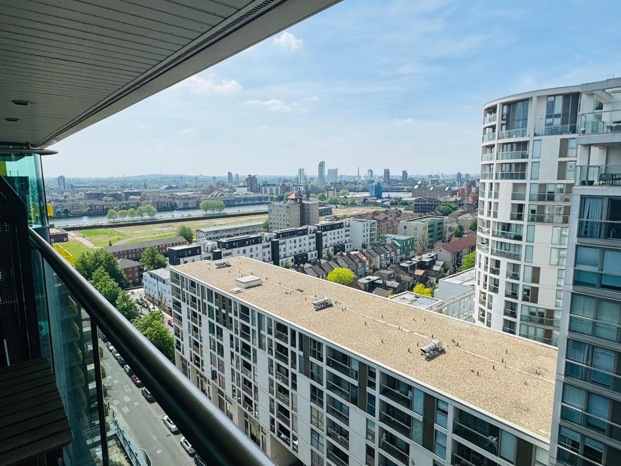 Modern 2Bed 2Bath Apartment Canary Wharf - Upto 5 Person 伦敦 外观 照片
