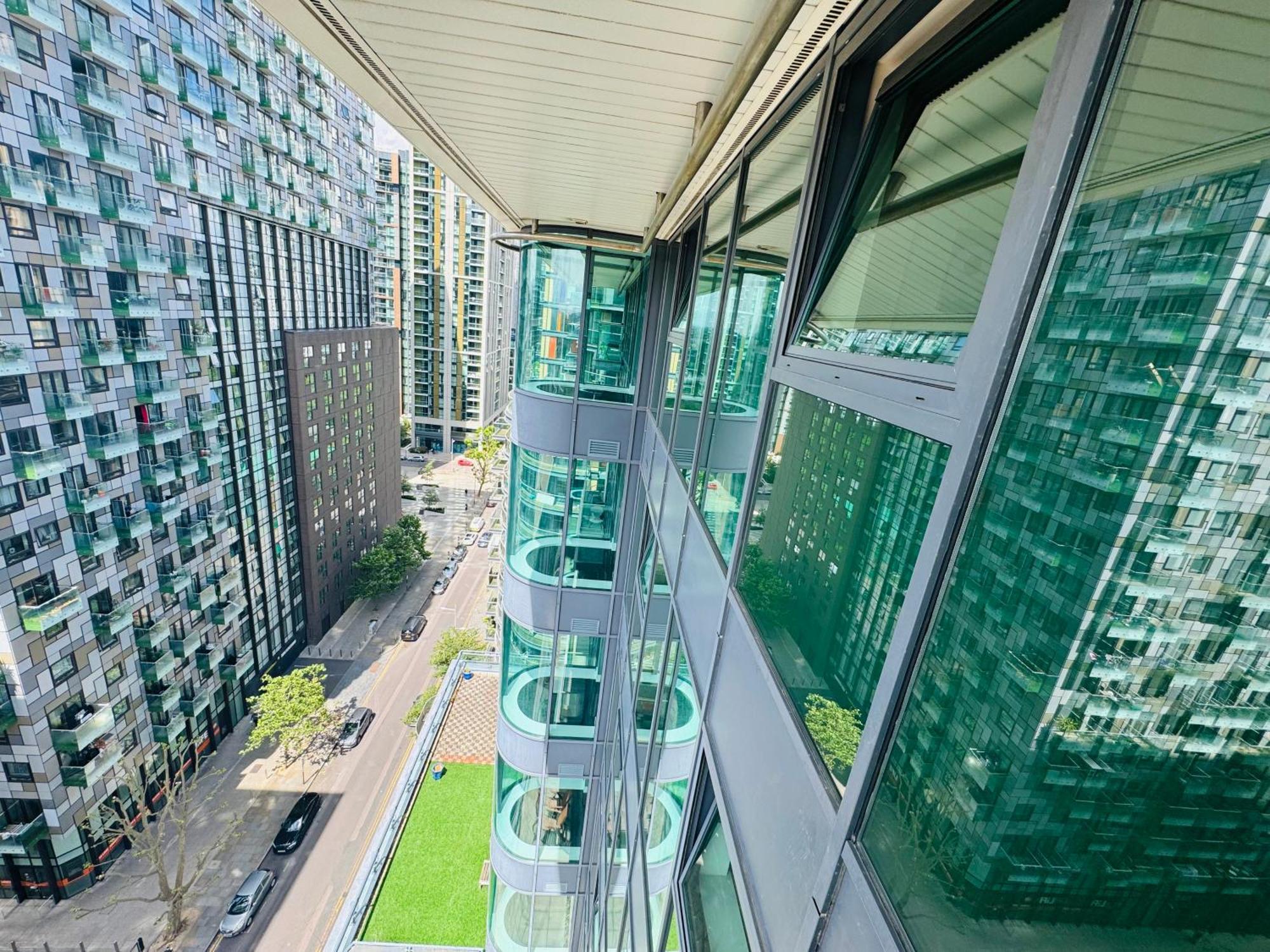 Modern 2Bed 2Bath Apartment Canary Wharf - Upto 5 Person 伦敦 外观 照片